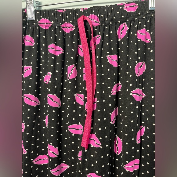 • Kiss Me Pajama Set Tank Top and Pants PJs Pink, Black, White Polka Dots - Picture 14 of 17